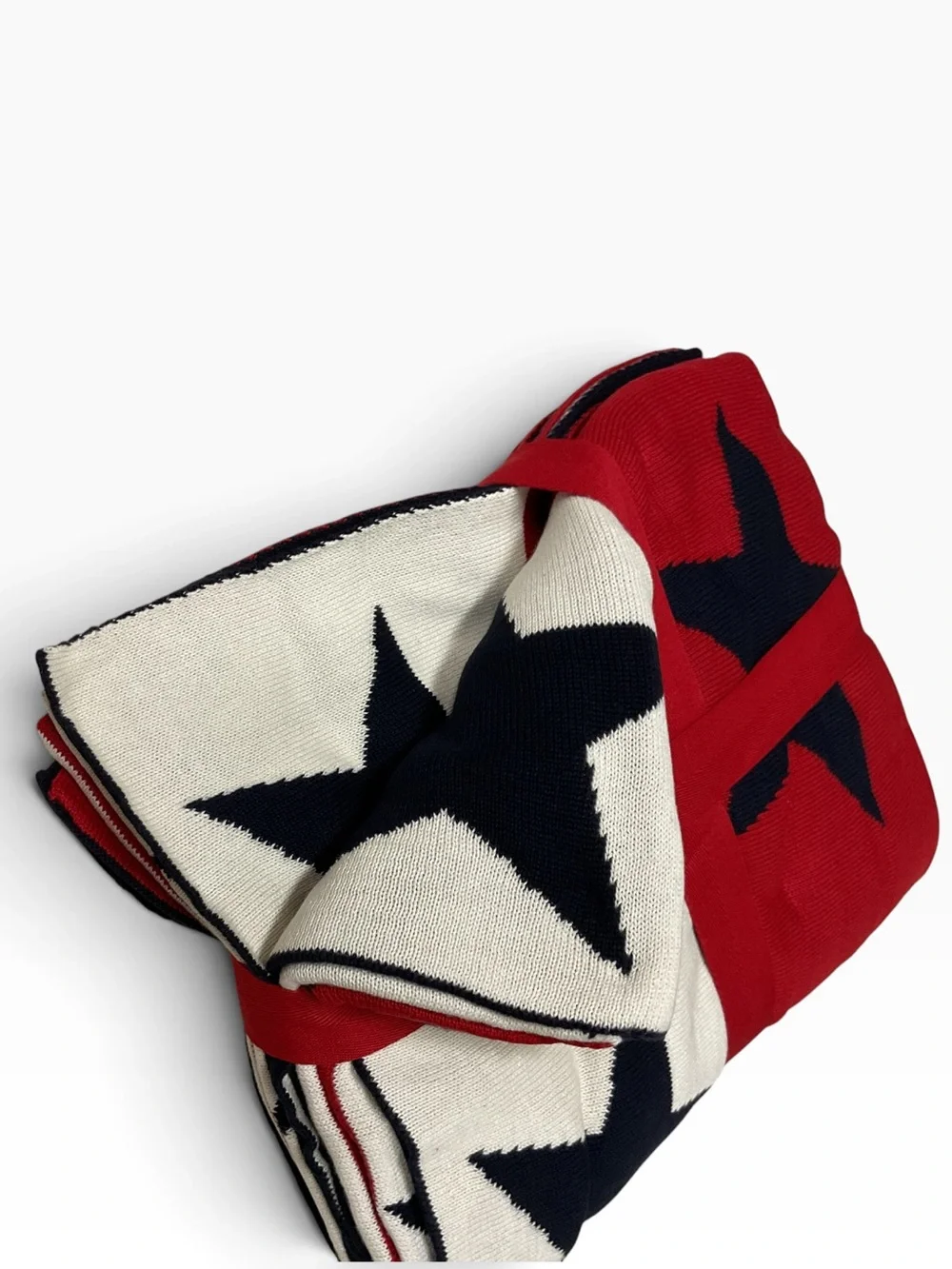 Barnes & Noble knit throw